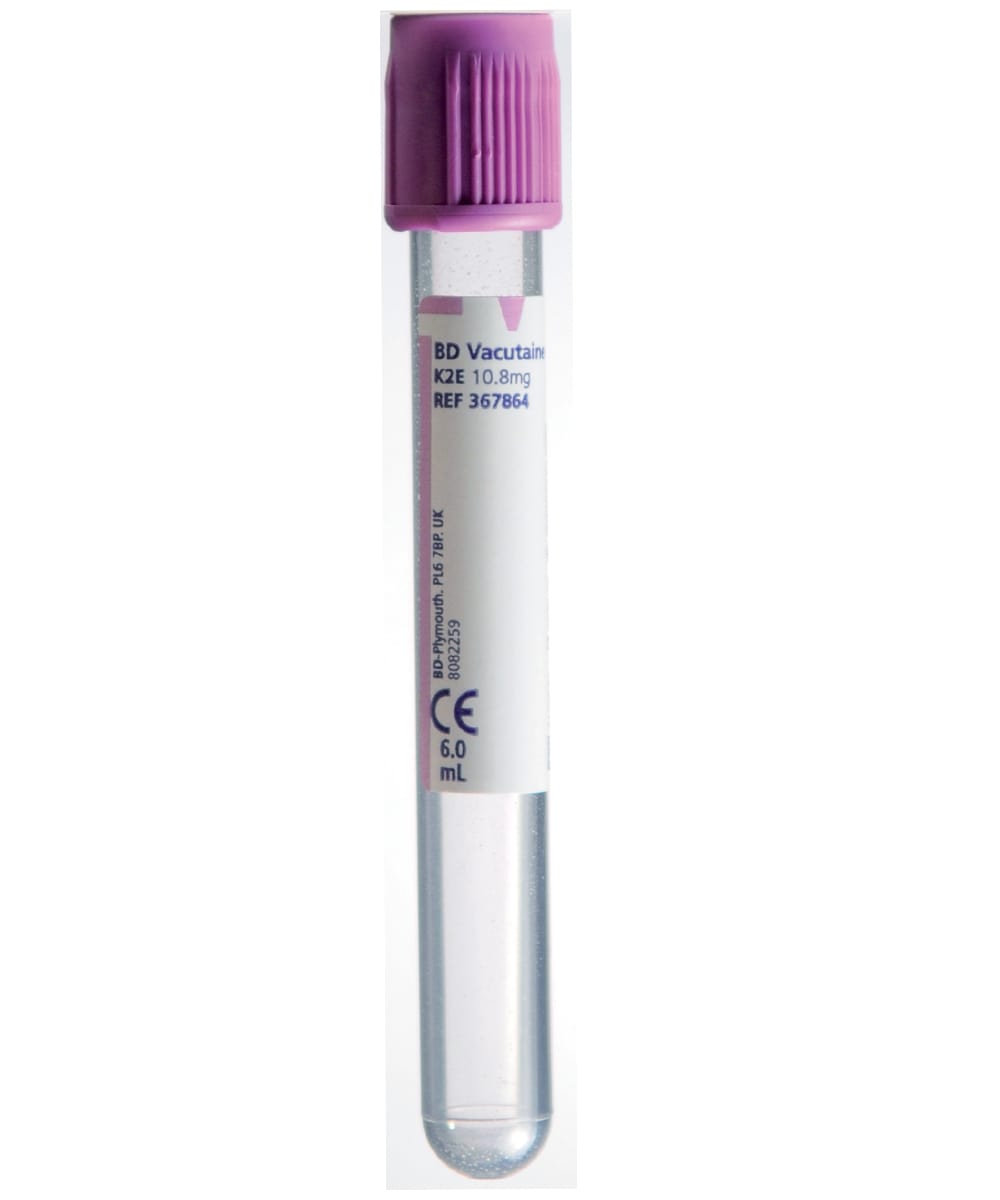 provetta BD Vacutainer con EDTA K2 da 6 ml, tappo lavanda Hemogard e corpo trasparente in PET medicale.