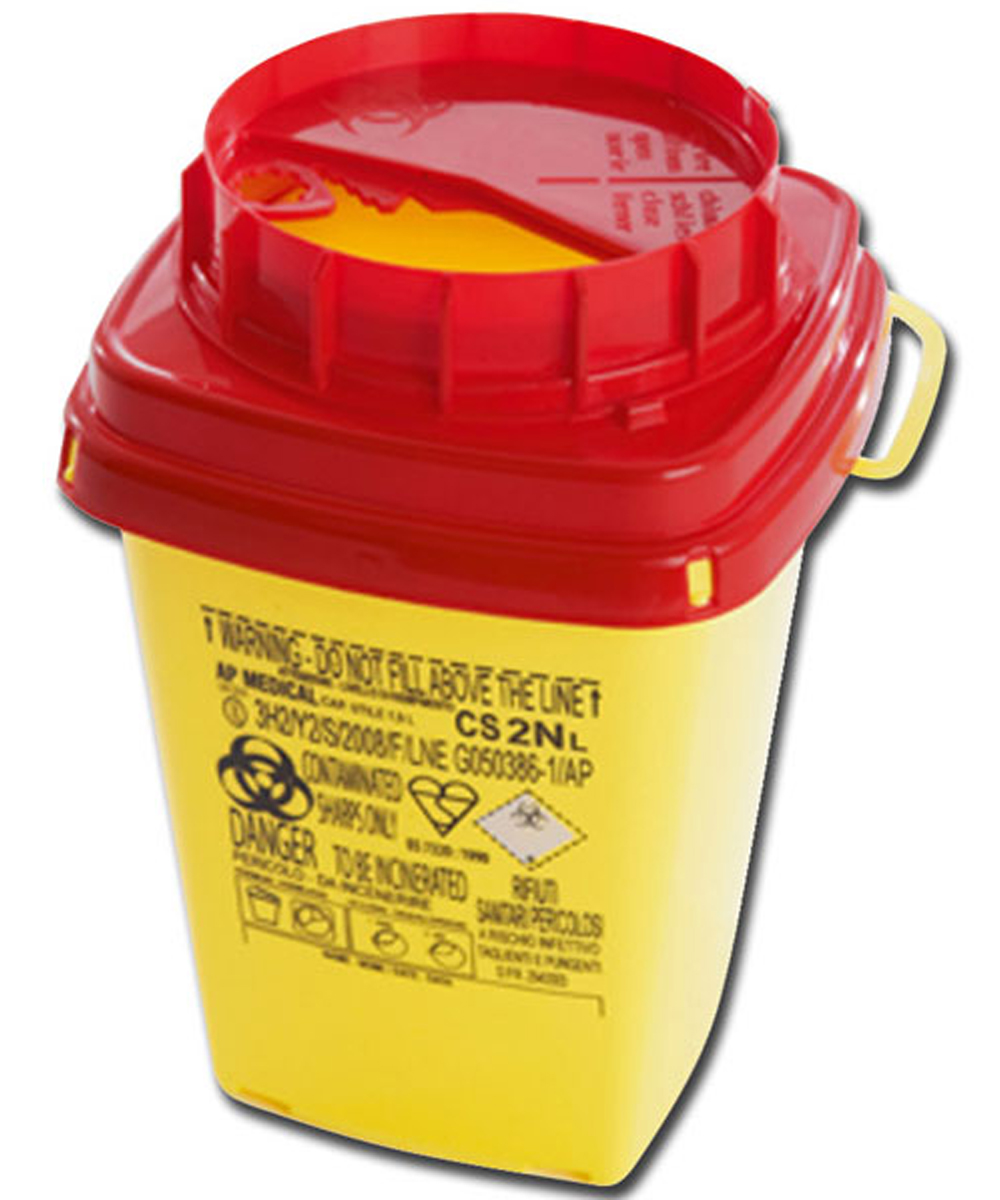 Contenitore getta aghi da 3 litri, corpo giallo e coperchio rosso, con chiusura sicura e impilabile, adatto a ospedali e cliniche.