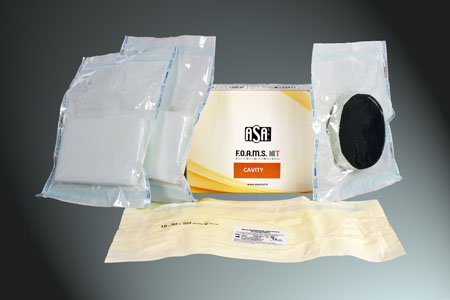 Foam str momosan kit small: 1 nero 2 bianchi cm.15x10x1 +2 film pellic. 