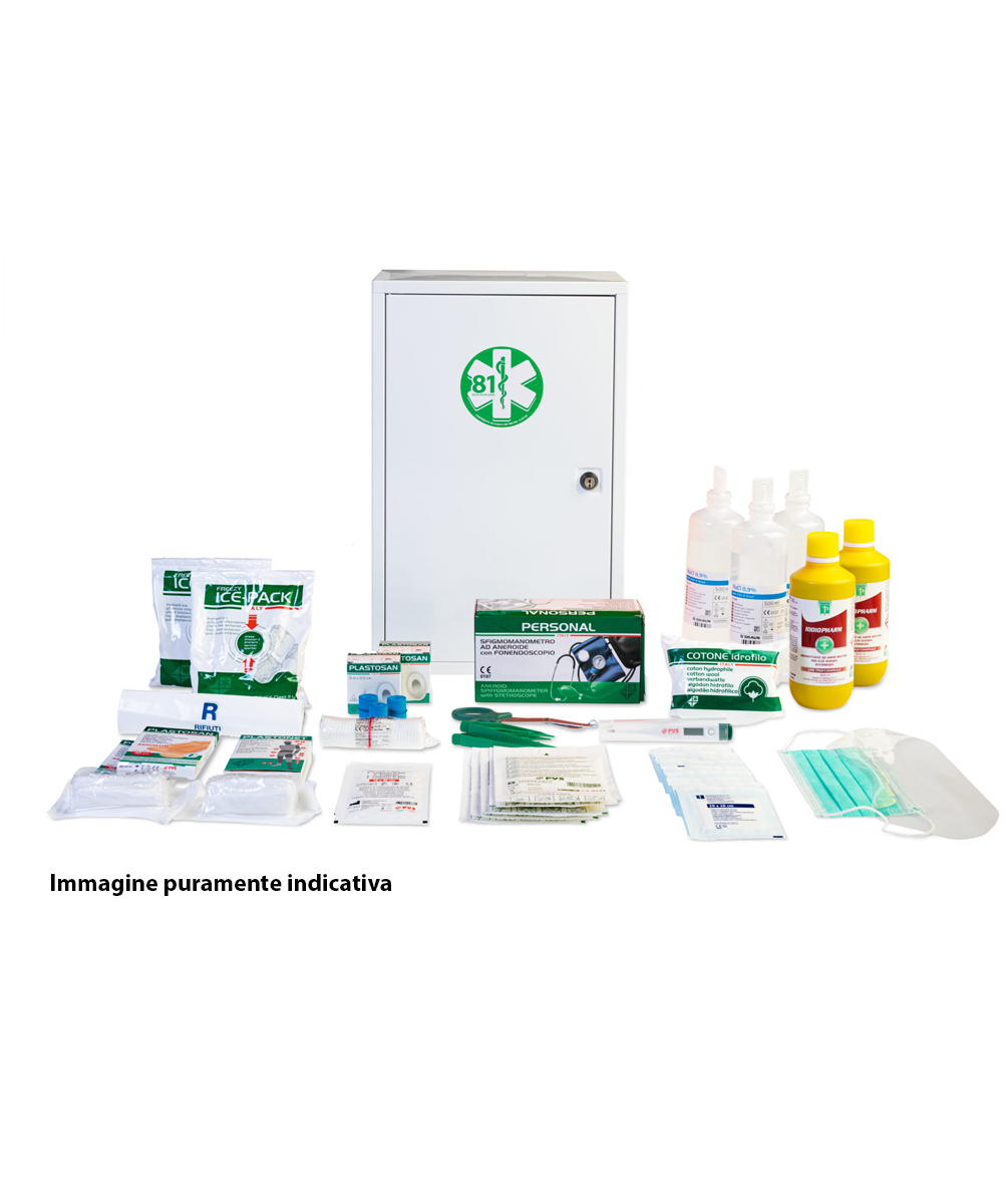 Armadietto di pronto soccorso in metallo verniciato bianco con tre vani, due ripiani interni e serratura a chiave, conforme Gruppo A e B.