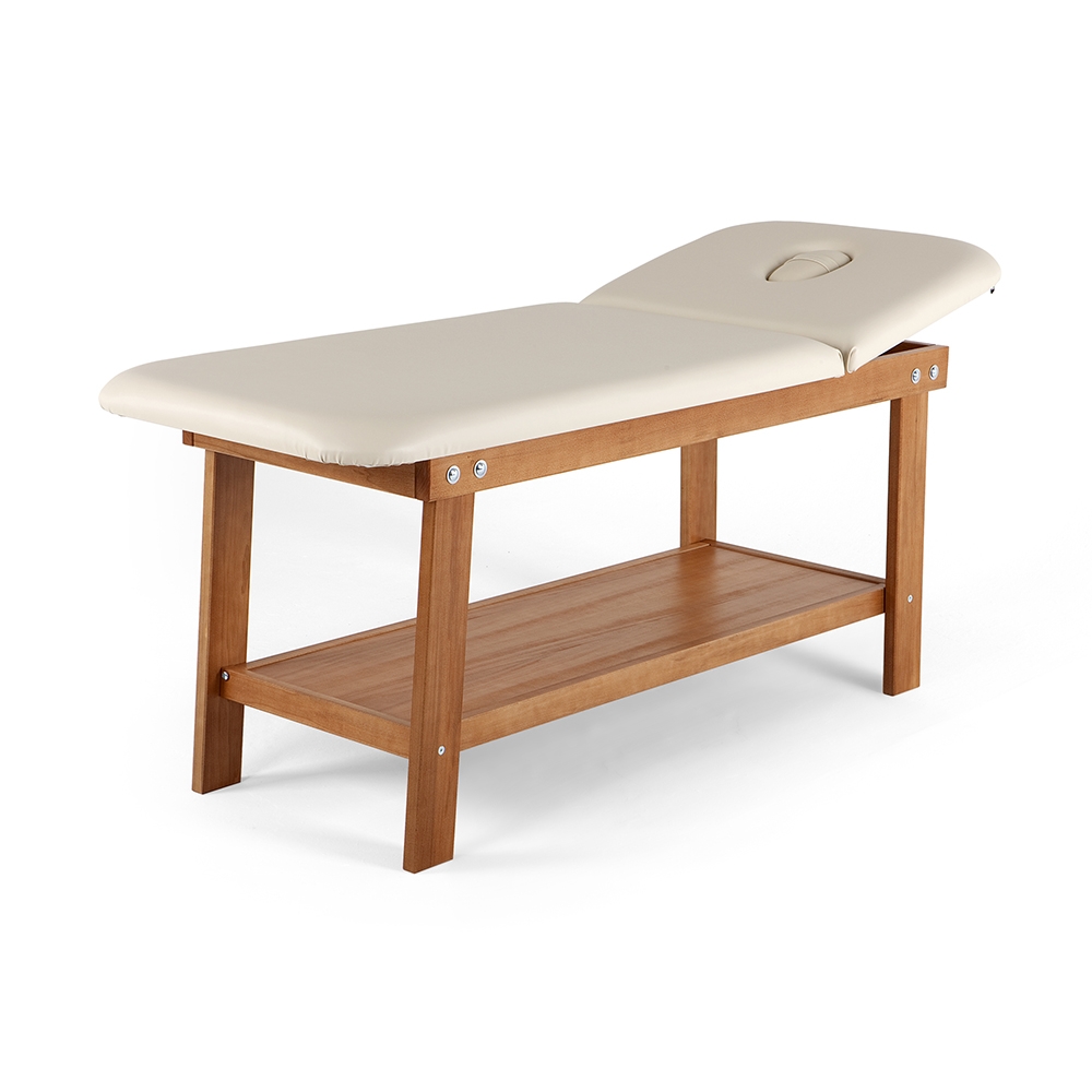 Letto da massaggio in legno di faggio con schienale regolabile, cuscino ignifugo e ripiano portaoggetti. Prodotto in Italia, certificato CE.