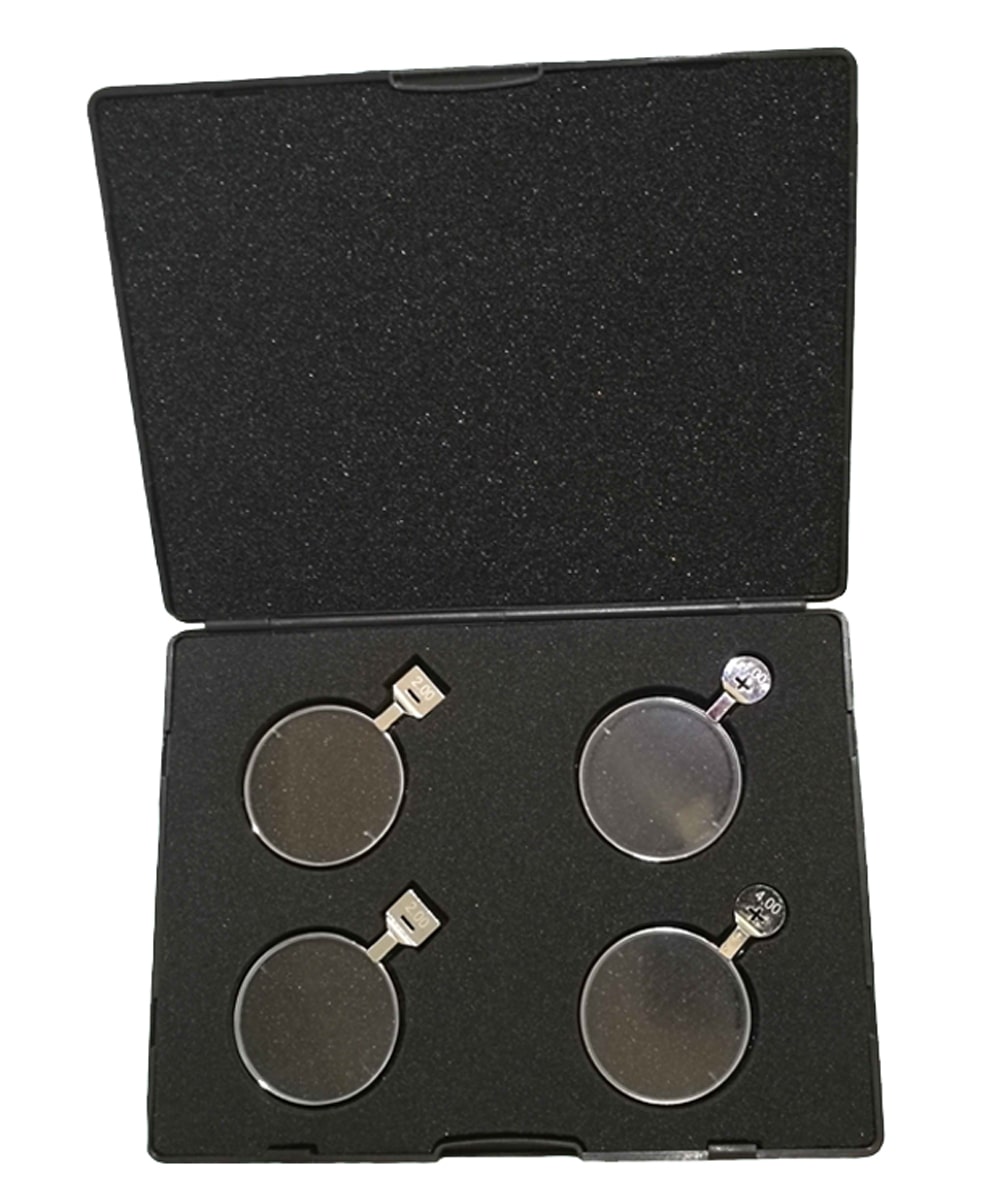 Set completo di vetri di Bagolini striati con astuccio rigido per test ortottici della visione binoculare e corrispondenza retinica.