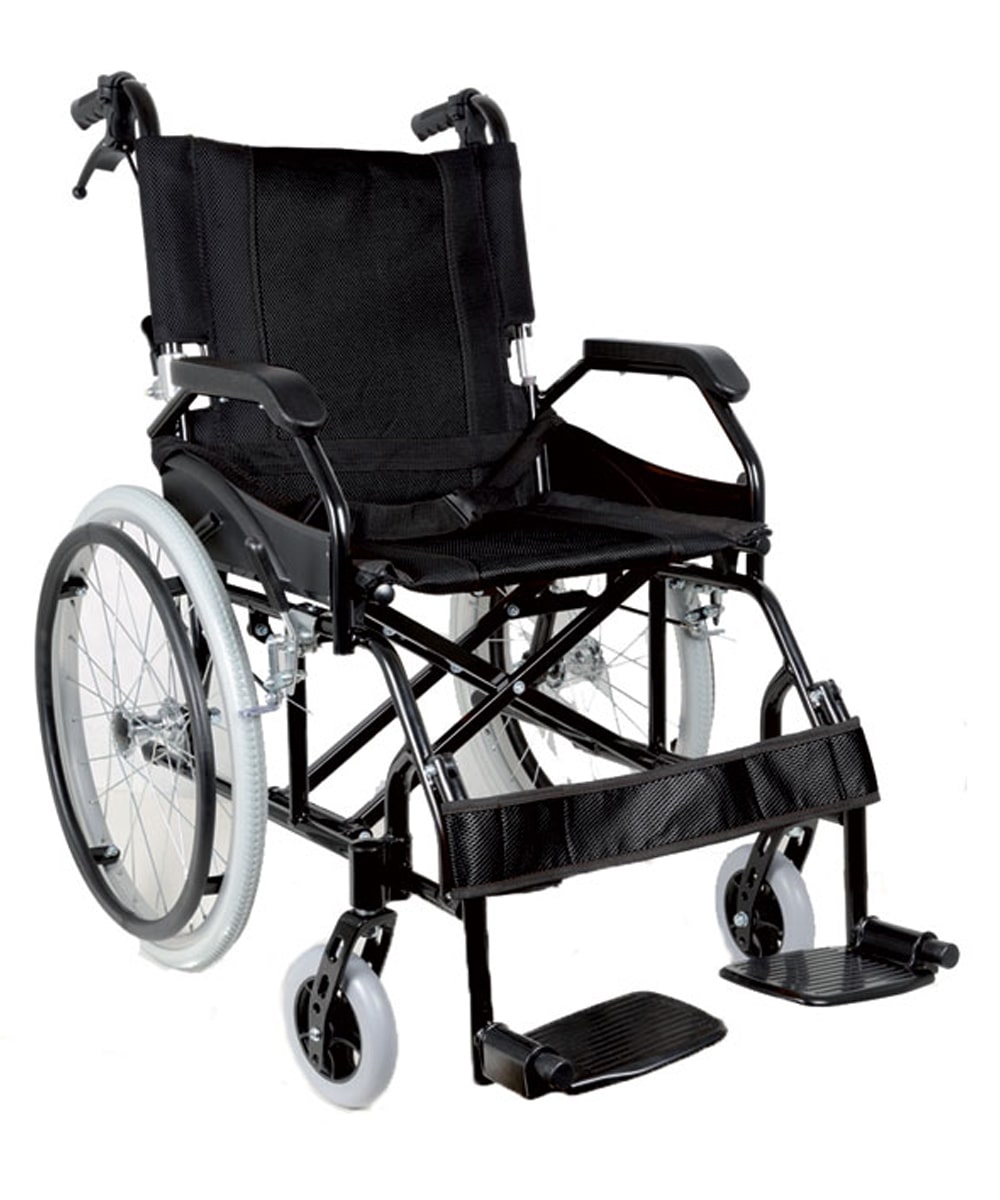 Carrozzina pieghevole in alluminio PRINCE con seduta da 46 cm, ruote posteriori grandi e poggiapiedi regolabili per mobilità assistita professionale.