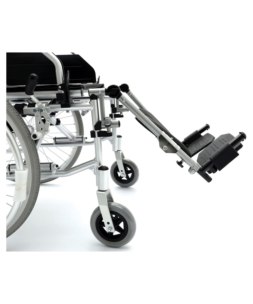 Pedane regolabili in altezza per carrozzina Helios Smart, coppia accessori ergonomici per il supporto delle gambe in ambito sanitario professionale.