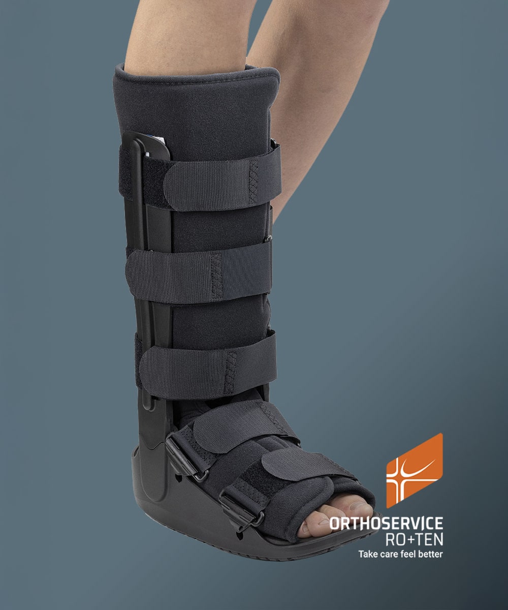 Stivaletto ortopedico Equal-400 per immobilizzazione post-traumatica di piede e caviglia, con struttura rigida, chiusure Velcro® e imbottitura lavabile.