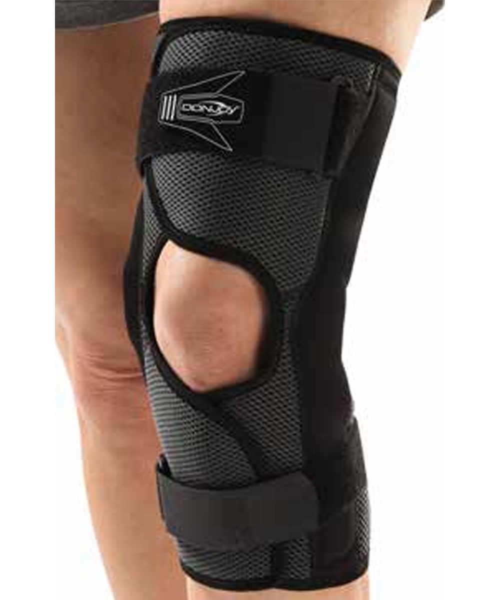 Playmaker Xpert Wrap, tutore per ginocchio ideale per stabilità e compressione, con tessuto traspirante Cool Sensation e stabilizzatore rotuleo per traumi e lesioni.